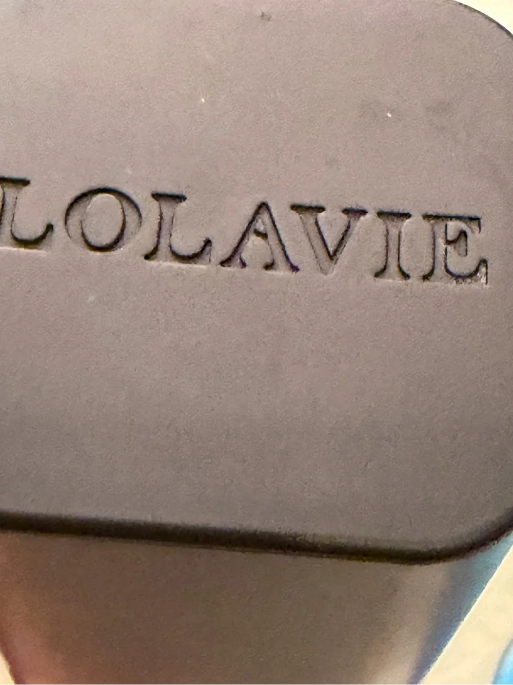 Lolavie Perfecting Leave-In Conditioner Anti-Frizz Hair All‎ Hair Color Safe
